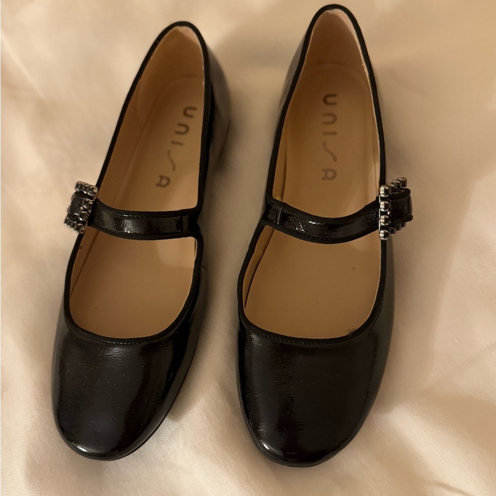 Unisa Black Flats with Buckle Detail